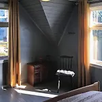 6 Person In Øystese